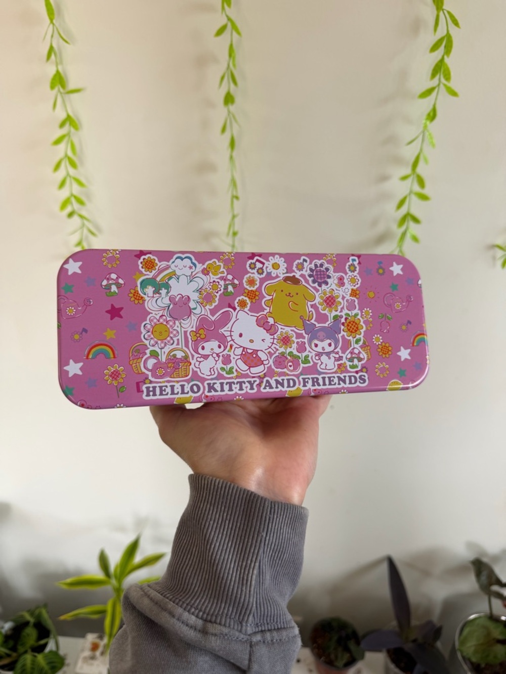 Sanrio Pink Hello Kitty & Friends Collectible Tin - Picture 2 of 5